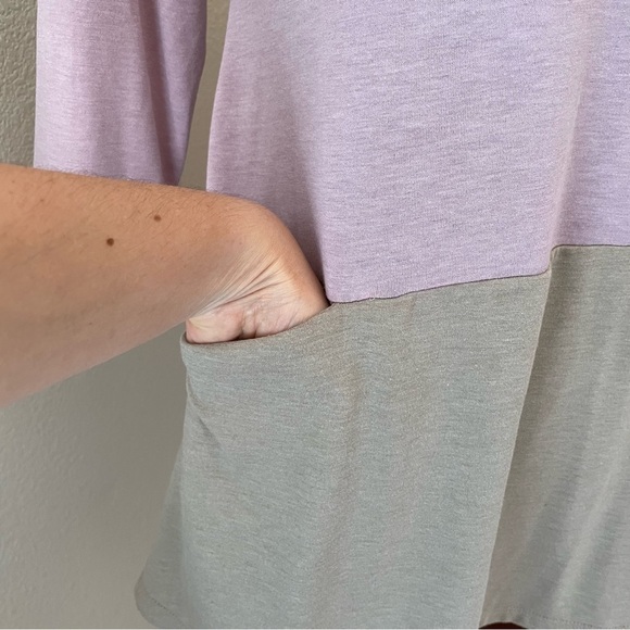 LOGO Lori Goldstein Colorblocked Tunic - Picture 4 of 12